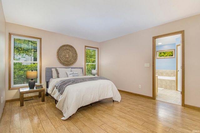 50711 Deer Run Trail, Elkhart, IN 46514