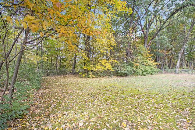 50711 Deer Run Trail, Elkhart, IN 46514