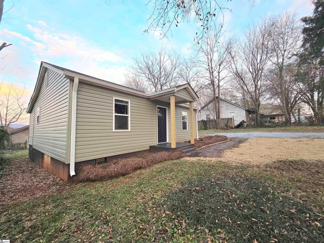 10 Oconee Avenue, Greenville, SC 29617