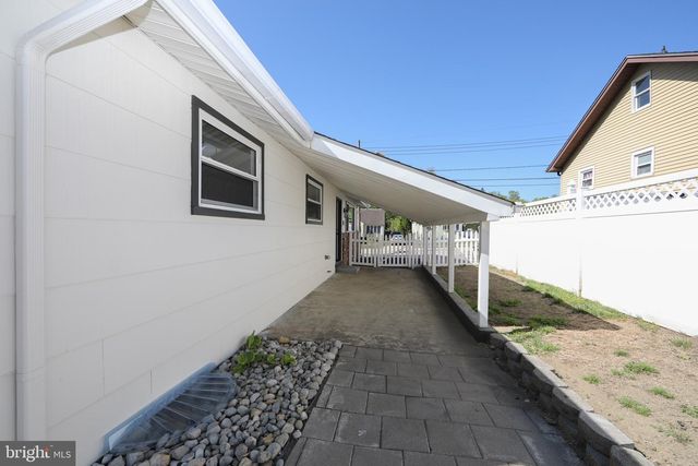 60 N OAKLAND AVE, Runnemede, NJ 08078