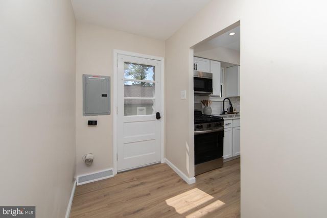 60 N OAKLAND AVE, Runnemede, NJ 08078