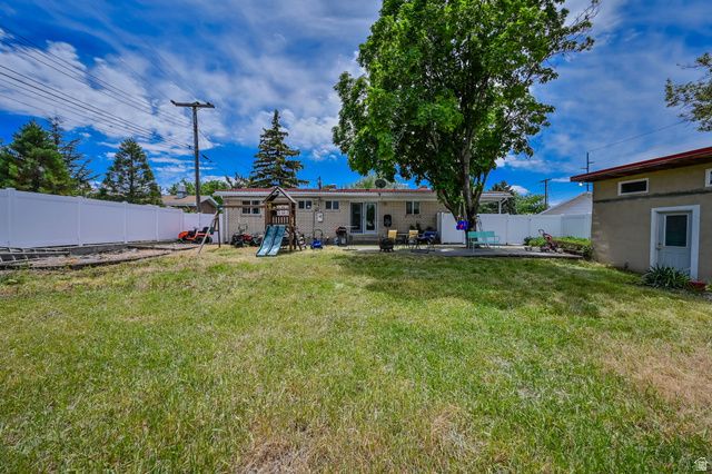 927 E 5650 S, Murray, UT 84121