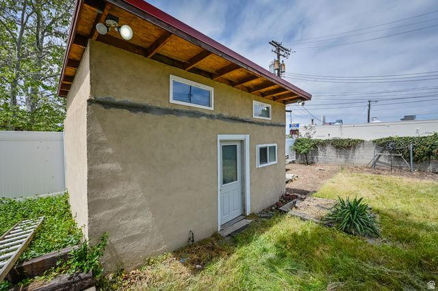 927 E 5650 S, Murray, UT 84121