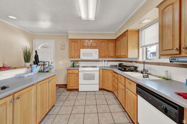 927 E 5650 S, Murray, UT 84121