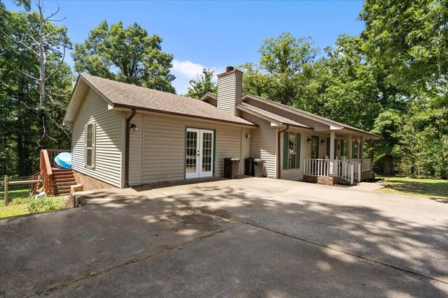 169 Oak Crest Dr, Tennessee Ridge, TN 37178