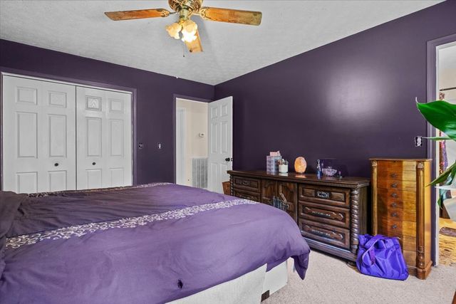 169 Oak Crest Dr, Tennessee Ridge, TN 37178