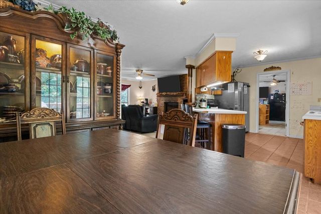 169 Oak Crest Dr, Tennessee Ridge, TN 37178