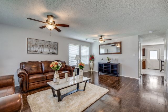 8007 Tin Cup Drive, Arlington, TX 76001