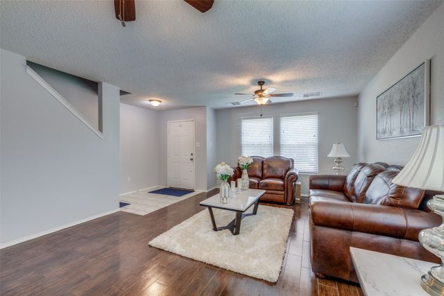 8007 Tin Cup Drive, Arlington, TX 76001