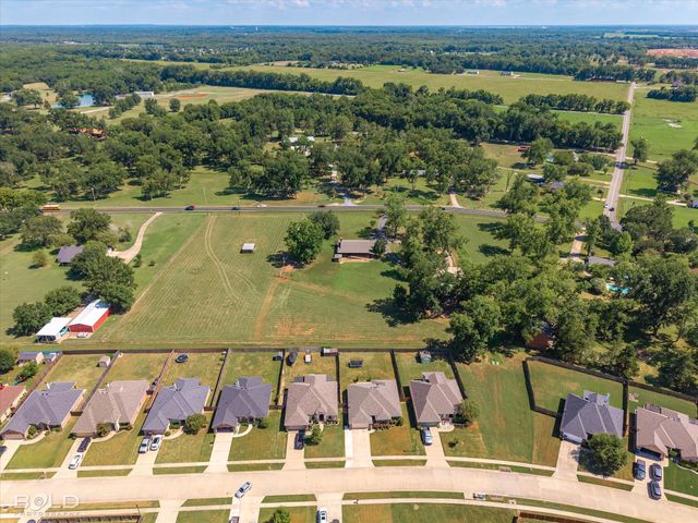 4938 Swan Lake Road, Bossier City, LA 71111