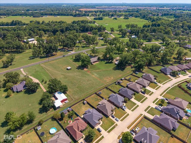 4938 Swan Lake Road, Bossier City, LA 71111