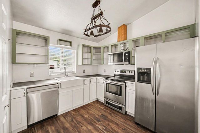890 DELAND AVENUE, Orange City, FL 32763
