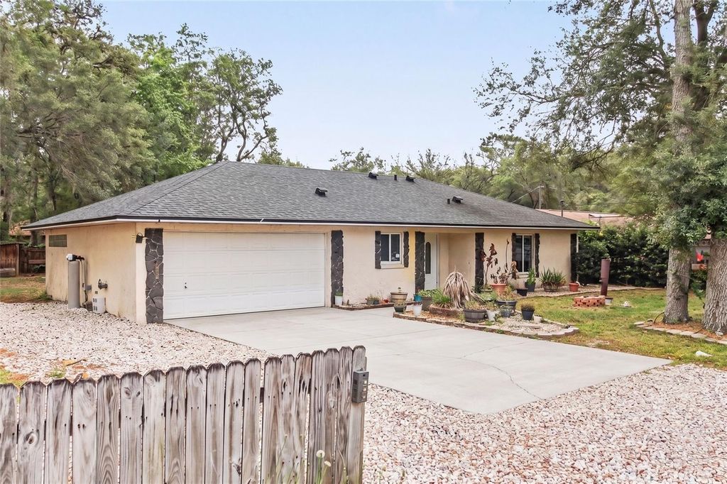 890 DELAND AVENUE, Orange City, FL 32763