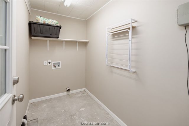 2402 Morris Lane, Bryan, TX 77802