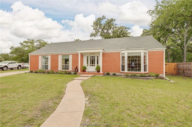2402 Morris Lane, Bryan, TX 77802