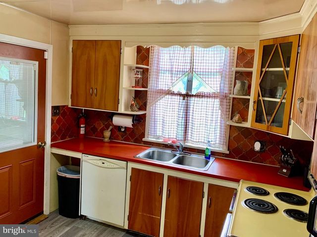115 E PERSHING AVE, Lebanon, PA 17042