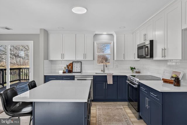 1721 PIONEER RD, Lancaster, PA 17602