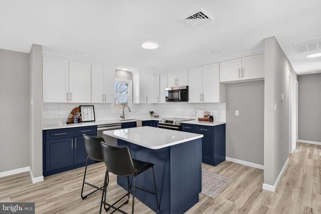 1721 PIONEER RD, Lancaster, PA 17602