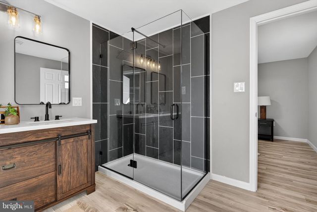 1721 PIONEER RD, Lancaster, PA 17602