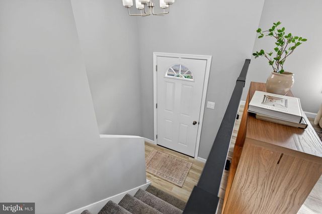 1721 PIONEER RD, Lancaster, PA 17602