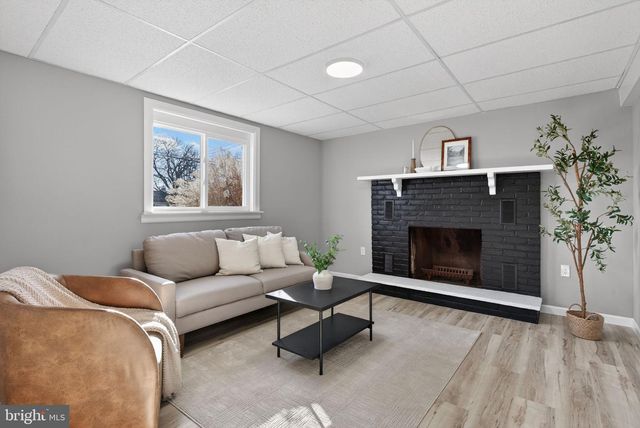 1721 PIONEER RD, Lancaster, PA 17602