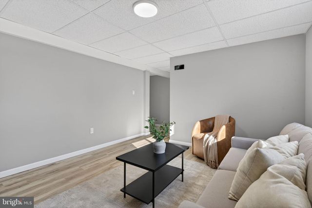 1721 PIONEER RD, Lancaster, PA 17602