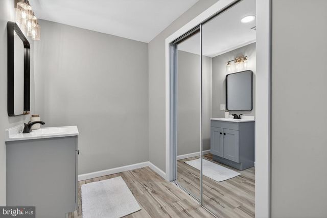 1721 PIONEER RD, Lancaster, PA 17602