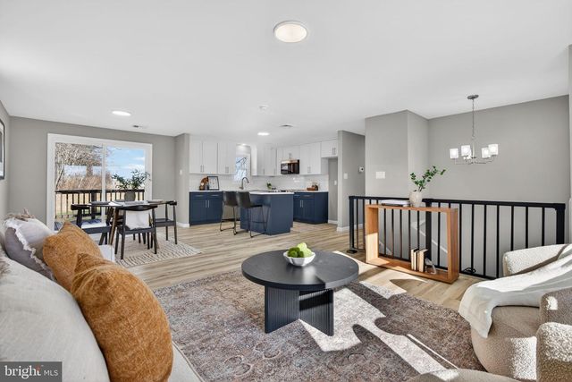 1721 PIONEER RD, Lancaster, PA 17602