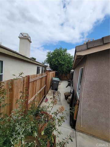 26461 PRAIRIE Lane, Moreno Valley, CA 92555