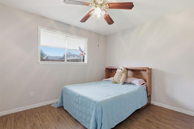 7222 Log Hollow Drive, Houston, TX 77040