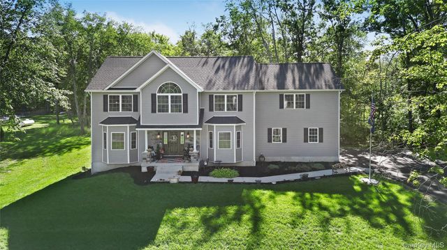 112 Elise Drive, Middletown, NY 10941