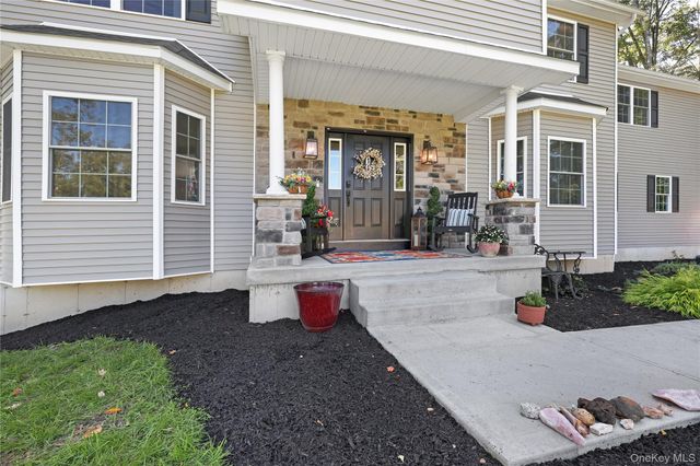 112 Elise Drive, Middletown, NY 10941