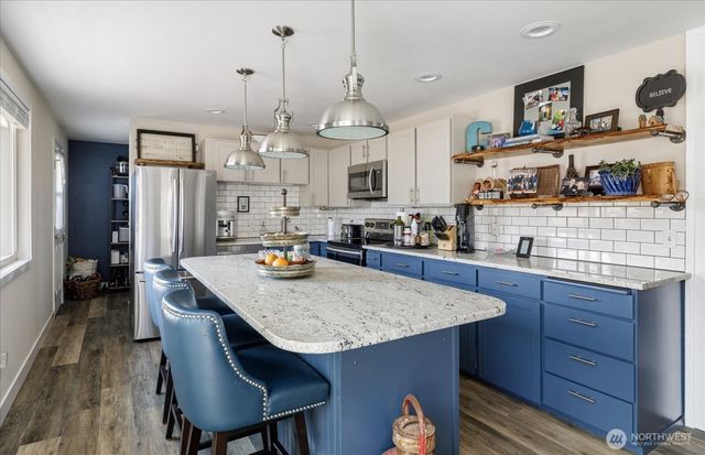 750 SW Thornberry Drive, Oak Harbor, WA 98277