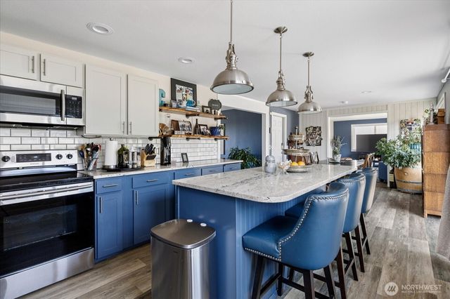 750 SW Thornberry Drive, Oak Harbor, WA 98277