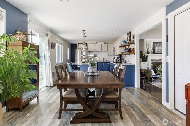 750 SW Thornberry Drive, Oak Harbor, WA 98277