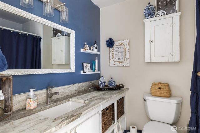 750 SW Thornberry Drive, Oak Harbor, WA 98277