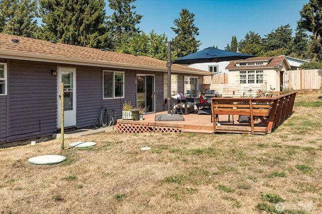 750 SW Thornberry Drive, Oak Harbor, WA 98277