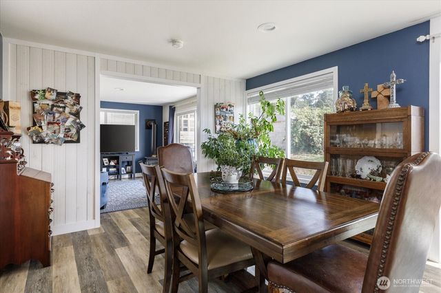 750 SW Thornberry Drive, Oak Harbor, WA 98277