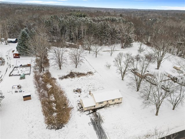 2466 Reed Road, Waterloo, NY 13165