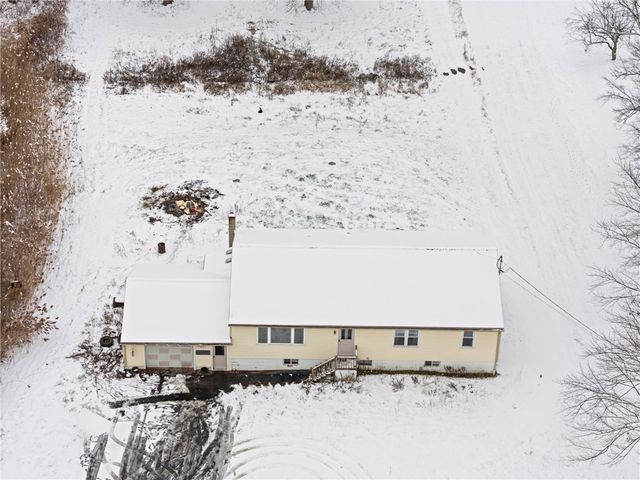 2466 Reed Road, Waterloo, NY 13165