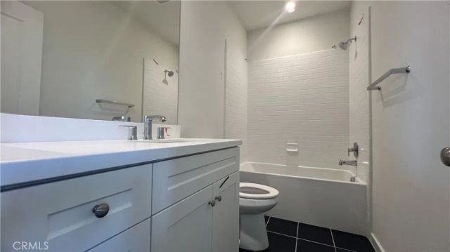 110 Sunnyside, Irvine, CA 92618