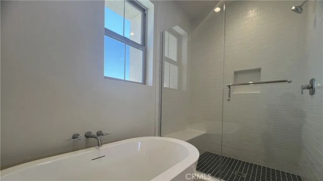 110 Sunnyside, Irvine, CA 92618