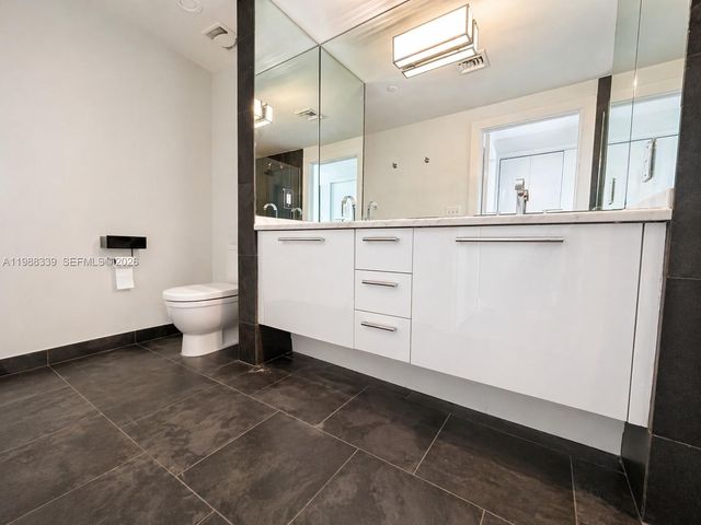 900 Biscayne Blvd 1704, Miami, FL 33132