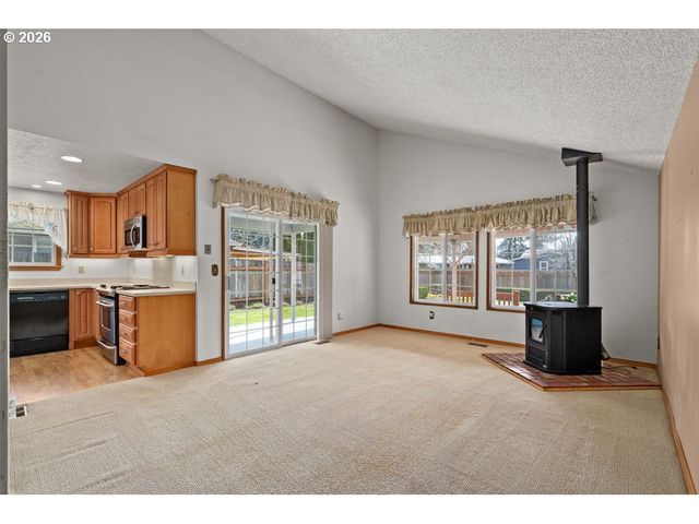 2276 B St, Hubbard, OR 97032