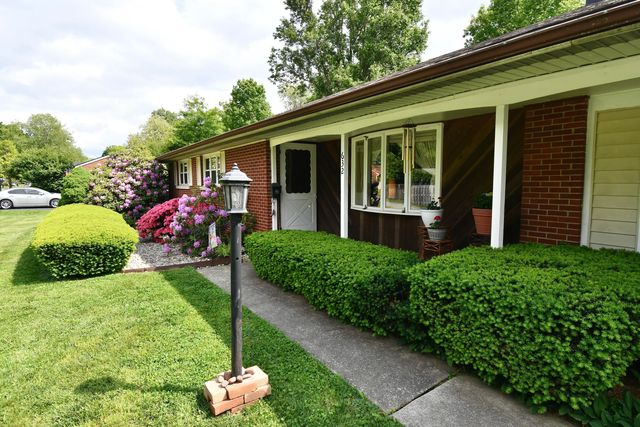 632 Nakomi Drive, Lexington, KY 40503
