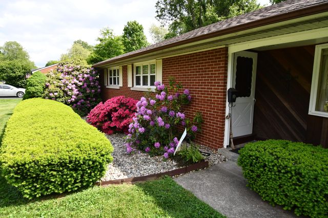 632 Nakomi Drive, Lexington, KY 40503