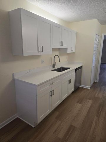 3286 Arcara Way 113, Lake Worth, FL 33467