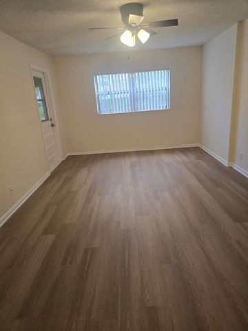 3286 Arcara Way 113, Lake Worth, FL 33467