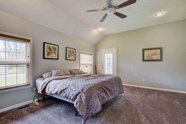 3007 E Beaumont Street, Springfield, MO 65804