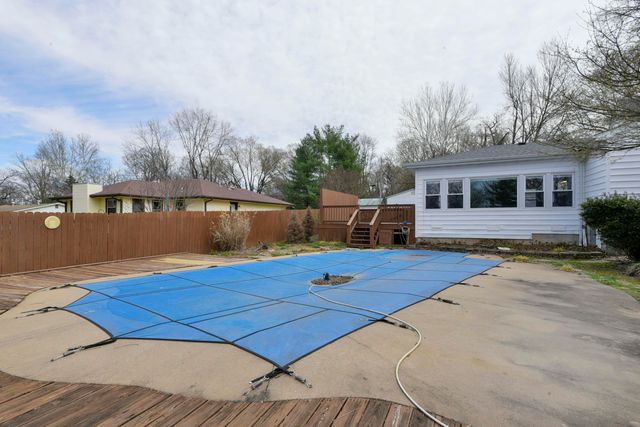 3007 E Beaumont Street, Springfield, MO 65804